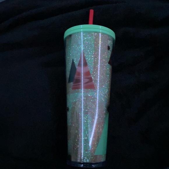 Starbucks Tumbler Christmas Edition - Picture 2 of 3